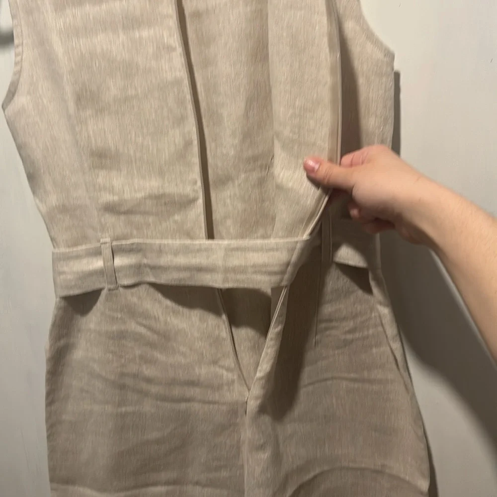 REFORMATION Naomi linen junpsuit tie waist size 4